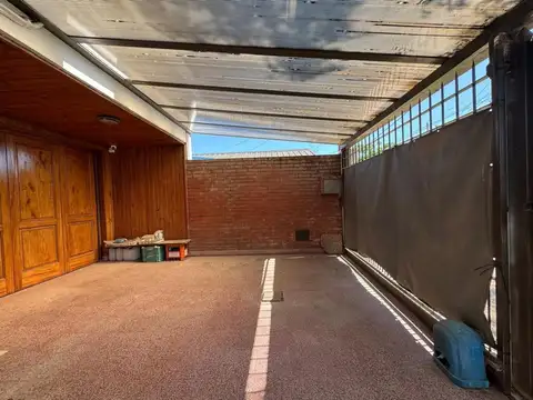 Casa en Venta en Remedios De Escalada, USD 220.000