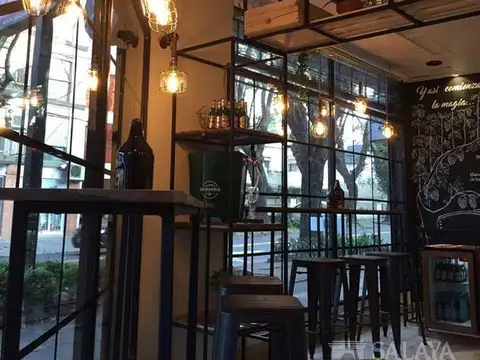 Local en Venta en Olivos, USD 165.000