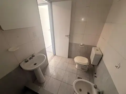 Depto Tipo Casa en Alquiler con 1 cocheras