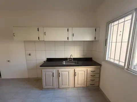 Depto Tipo Casa en Alquiler de 2 dormitorios