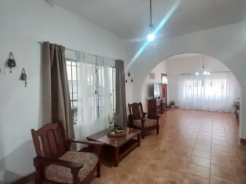 Casa en Venta en Munro, USD 265.000
