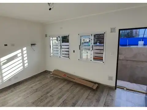 Depto Tipo Casa en Alquiler de 2 ambientes