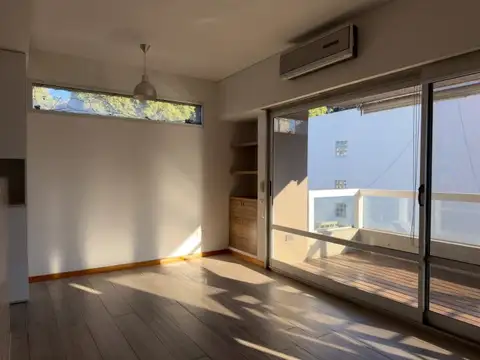 Excelente Loft Divisible a 2 Amb. (Placard Divisor Fijo) con Balcón Terraza y Cochera en Saaved...