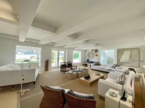 Casa en Alquiler Temporal en La Barra, USD 85.000