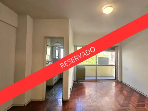 Venta departamento 2 ambientes frente balcón saliente - Centro - Mar del Plata