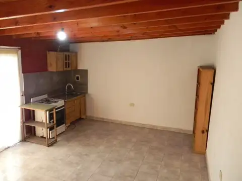 Depto Tipo Casa 2 ambientes con 1 baño