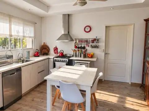 Casa en Venta en Las Orquídeas, USD 268.000