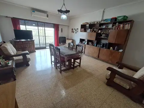 Nolting 3600, Piso 2