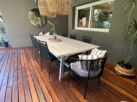 Casa 5 ambientes con 3 baños