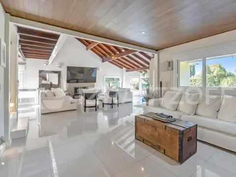 Casa en Venta de 5 dormitorios