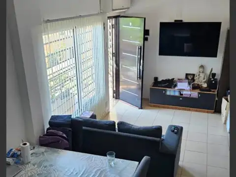 Departamento en Alquiler en Castelar, $ 690.000