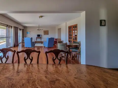 Departamento en Alquiler de 3 dormitorios