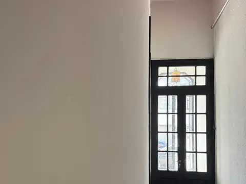 Casa 5 ambientes con 1 baño