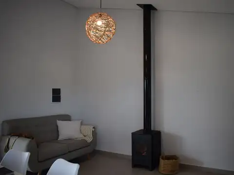 CASA DE 2 DORMITORIOS A ESTRENAR EN QUILOAZAS