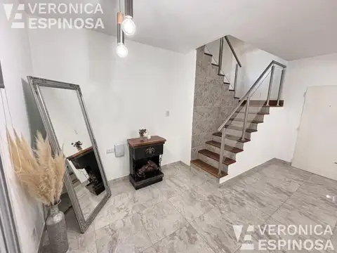 Depto Tipo Casa en Venta de 3 ambientes