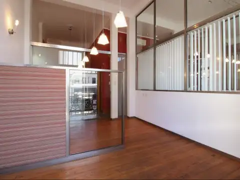 Departamento 6 ambientes con 2 baños