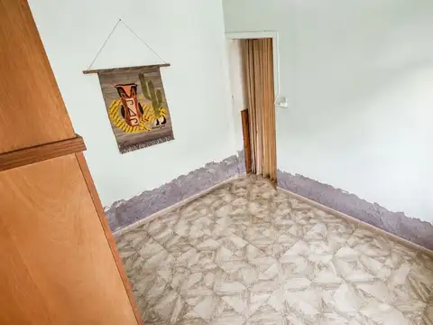 VENTA CASA 3 AMB C/ GALPON RAFAEL CALZADA