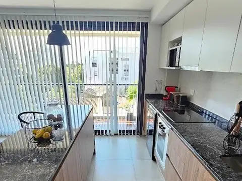 Departamento 4 ambientes con 3 baños