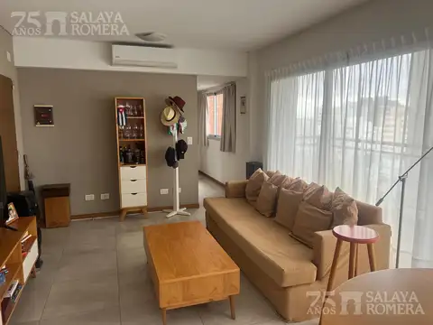 Depto en alquiler  3 ambientes 88 mts - Vista al Rio -  con cochera