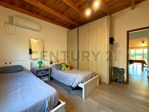 Casa 3 ambientes con 2 baños