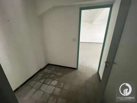 Oficina en Venta al Este