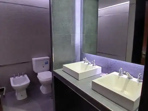 Ruy Díaz de Guzmán 100 - Excelente Casa- Lote Propio