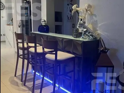 Casa en Venta de 5 dormitorios