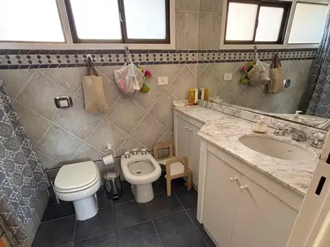 BURATTI Venta espectacular piso en La Lucila, Av del Libertador 4100