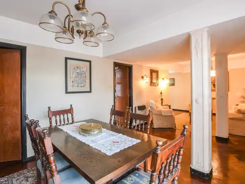 Oficina 6 ambientes con 1 baño