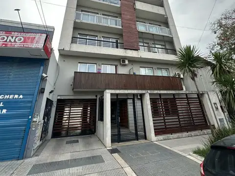 Departamento 2 Ambientes En Venta  Centro De Moreno