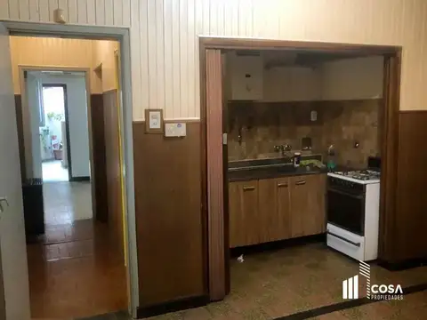 Casa 4 ambientes con 1 baño