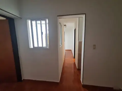 Depto Tipo Casa en Alquiler 48 años