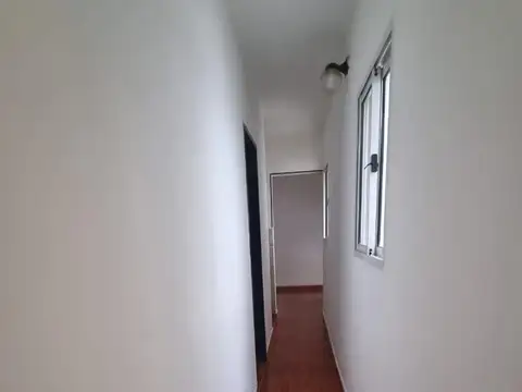 Depto Tipo Casa 4 ambientes con 2 baños