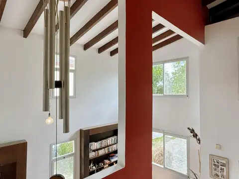 Casa en Venta con 3 cocheras