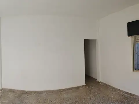Aráoz 100, Piso pb