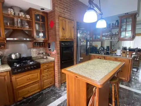 Depto Tipo Casa 4 ambientes con 3 baños