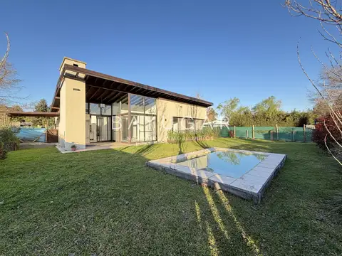 Venta Casa - Barrio Cerrado en Pilar - Super Luminosa