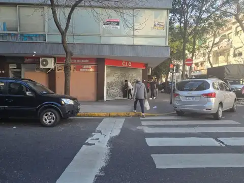 VENTA ONCE LOCAL CON RENTA