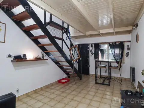 Depto Tipo Casa 3 ambientes con 1 baño