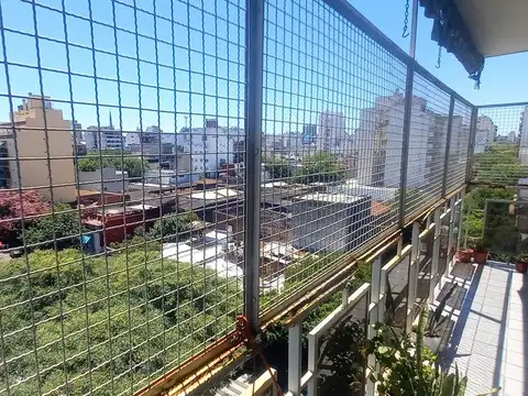 ALQUILERdepartamento 3 amb con balcon corrido
