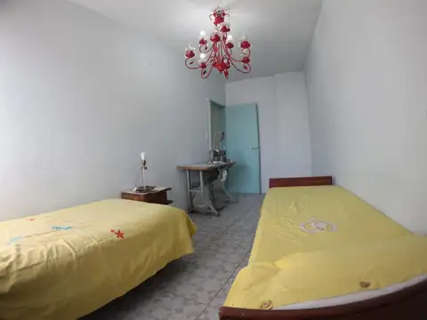 4 AMBIENTES AL FRENTE CON BALCON , SUPER LUMINOSO  IMPECABLE  