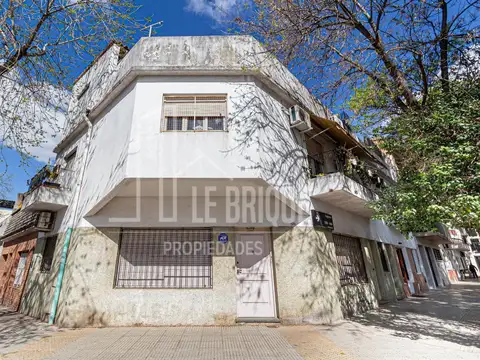 Excelente PH 3 amb frente con entrada independiente + Patio