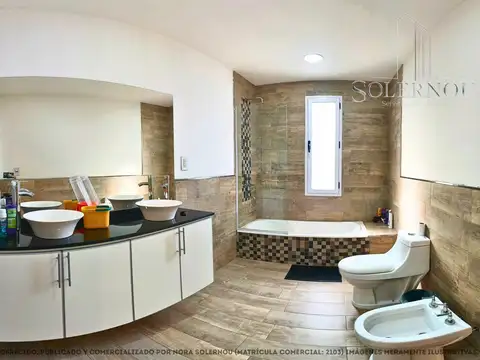 Casa en Venta en Adrogue, USD 230.000