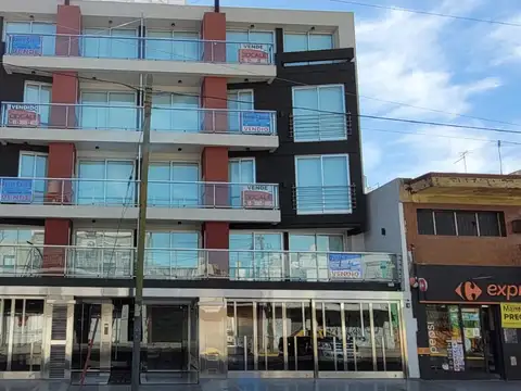 DEPARTAMENTO 3 AMB AL FRENTE DE CATEGORIA, 70 M2, CALIDAD Y DISEÑO EN DOBLE FRENTE