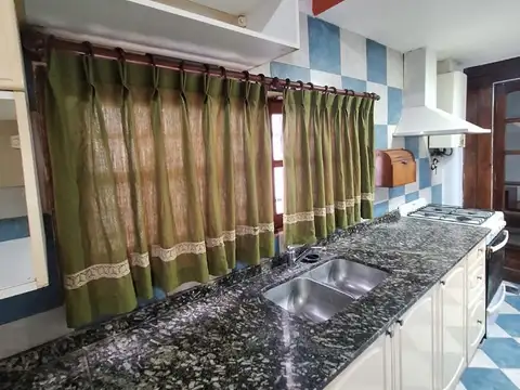 Casa en Alquiler de 3 dormitorios