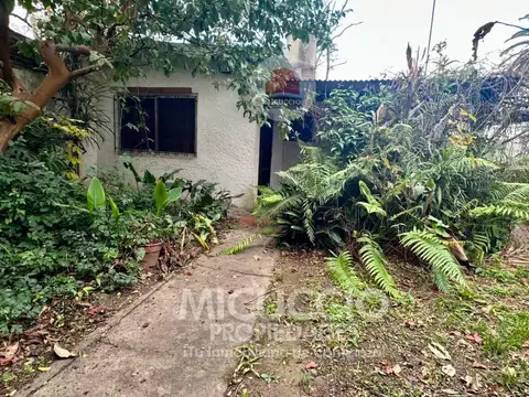 Casa a reciclar en venta | Charlone N°446 | Escobar