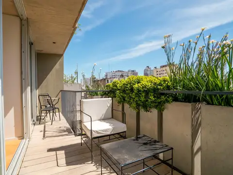 Sanchez de Bustamante  al 2400