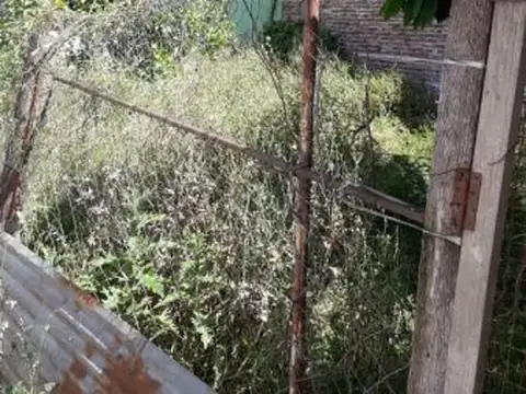 Terreno en Venta en Villa Luzuriaga, USD 170.000