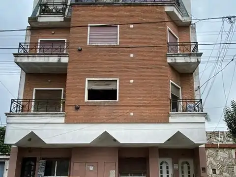 Departamento En Venta En La Tablada