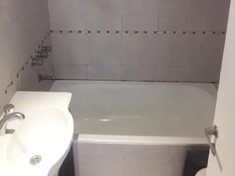 Departamento en Venta en Lomas De Zamora, USD 170.000